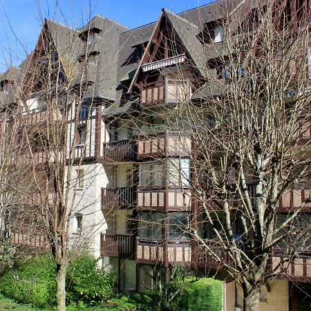 Apartment Le Fairway-5 By Interhome Deauville
